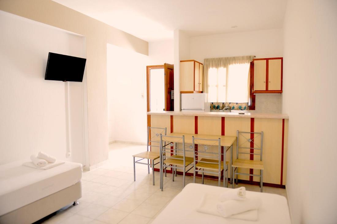 Hotel Marina Kolios Zewnętrze zdjęcie