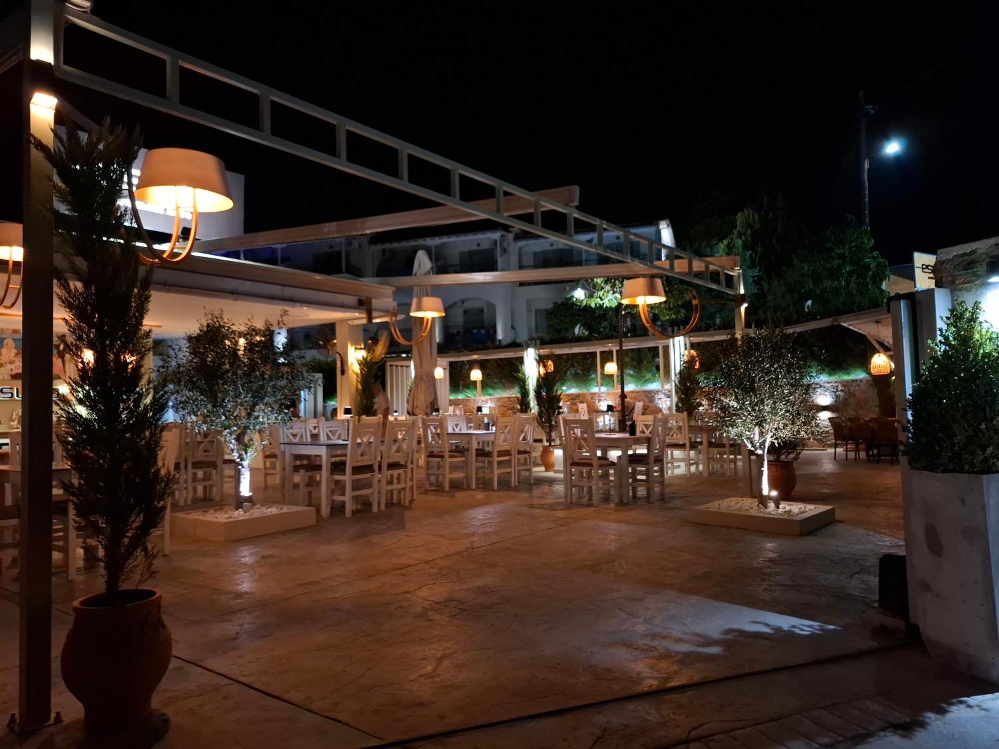 Hotel Marina Kolios Zewnętrze zdjęcie